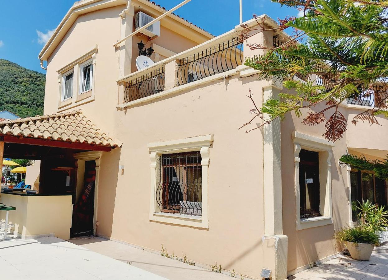 Zoi & Alexia Apartments Ipsos Exterior photo